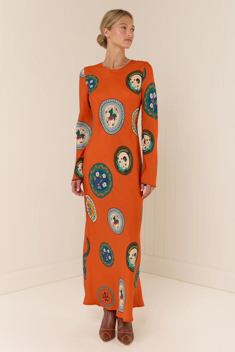 Roma Dress Orange Plates - Image 3