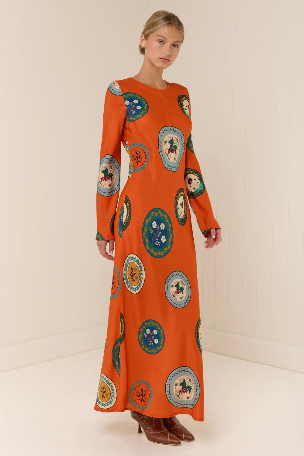 Roma Dress Orange Plates - Image 6